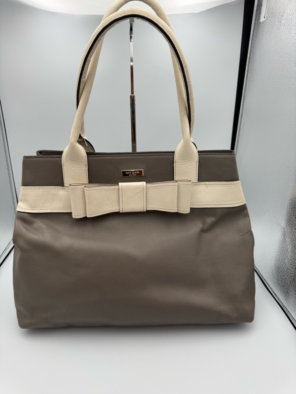 kate spade Taupe and Cream Bow Detail Leather Tote